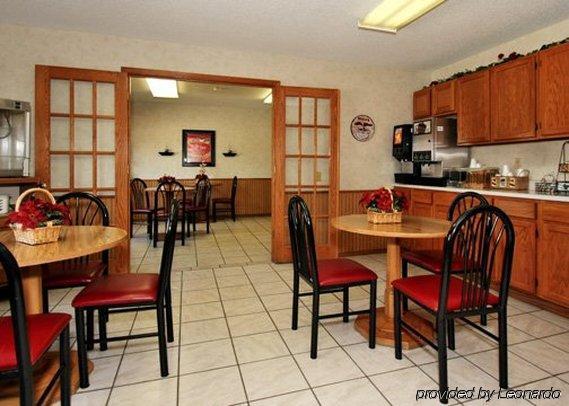 Econo Lodge Inn & Suites Dubuque Restaurante foto